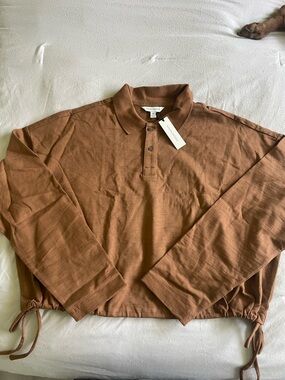 Banana Republic Women’s Brown Long-Sleeve Polo Tank